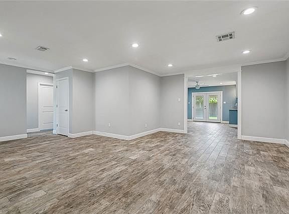 2nd image of 1621 Hall Ave