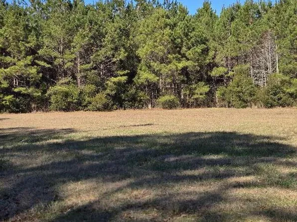 120 4 H Road, Beaufort, NC 28516