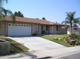 331 Retreat Ct, Fallbrook, CA 92028