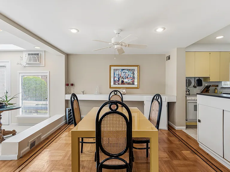 8111 Atlantic Ave — Photo 11