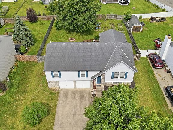 3rd image of 1399 Meeks Meadow Dr