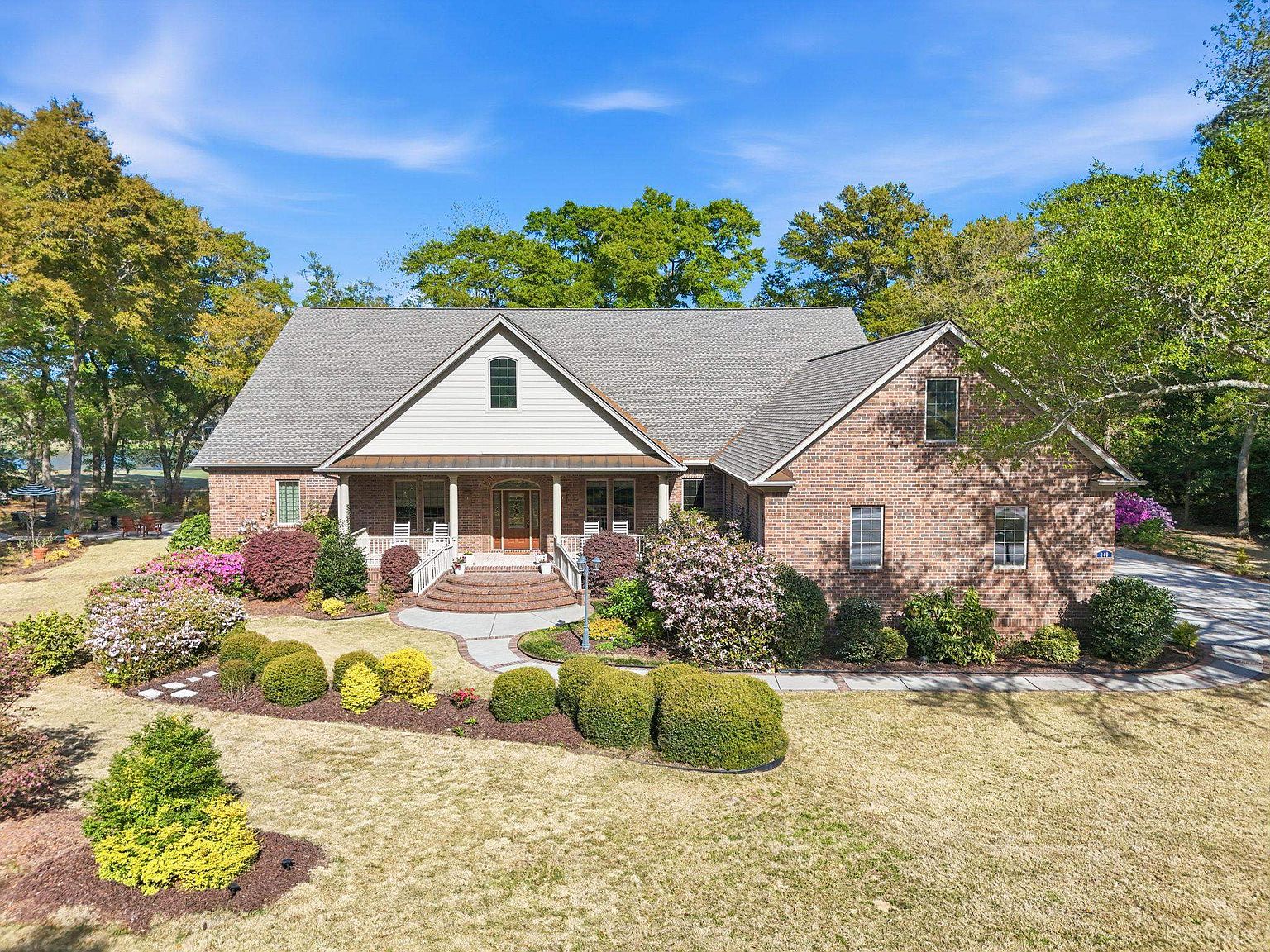 140 Heritage Dr.