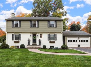20 Meadow Ln, Needham, MA 02492