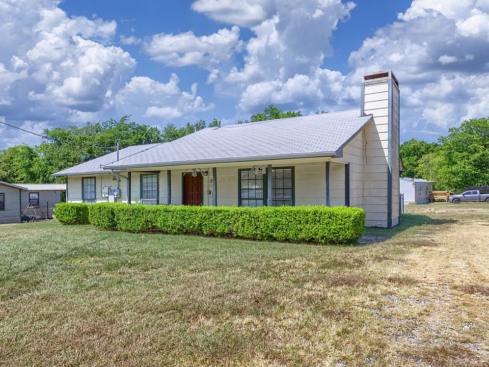 1st image of 303 Georgia St