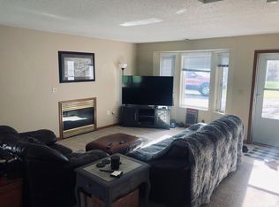 109 W Graham St, Roberts, WI 54023