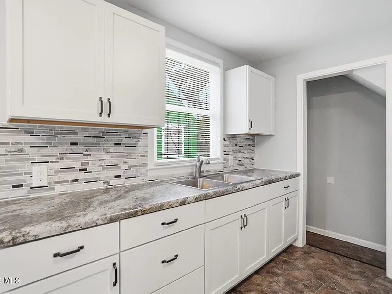 724 Brookley Blvd — Photo 33