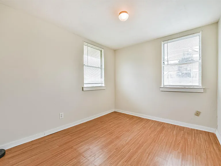 639 E Saint Charles Dr #1 — Photo 10
