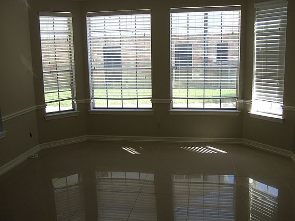 3rd image of 4207 Astwood Ct
