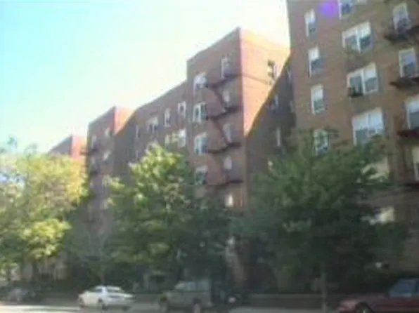 2675 Ocean Avenue image 1 of 1