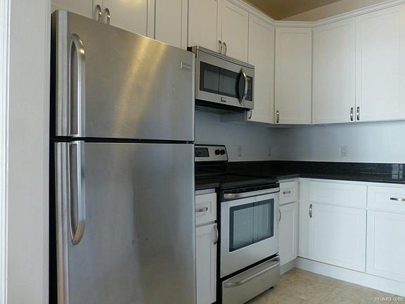 2nd image of 2201 Pacific Ave APT 401