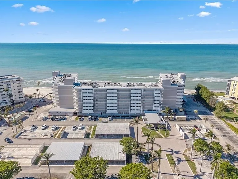 3443 Gulf Shore Blvd N #813 — Photo 20