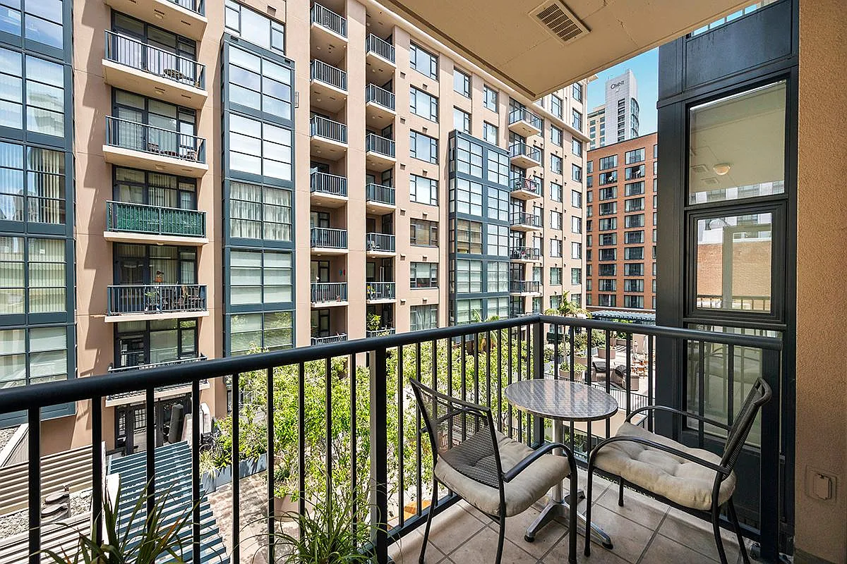 1 bed, 487 sqft, $3,200 — Photo 3