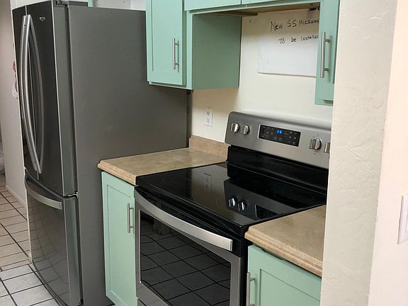 4th image of 340 N Civic Dr APT 204