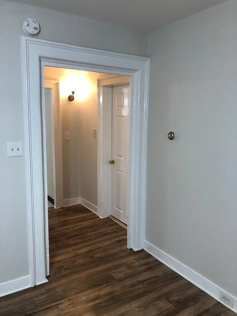 2 bed, 1100 sqft, $1,610 — Photo 4