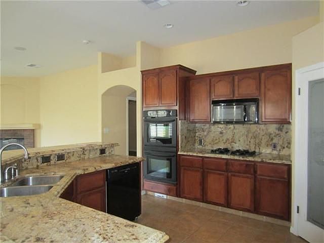 2nd image of 15826 Far Niente Dr