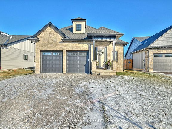 2nd image of 3532 Canfield Cres