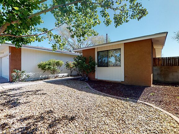 3rd image of 7208 Pecos Trl NW