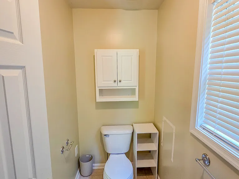 8401 Kennedy Dr — Photo 10