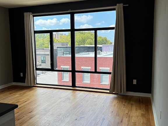 2nd image of 533 N Budd St #D3