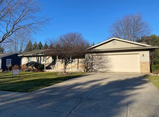 9738 Walnut St, Reese, MI 48757