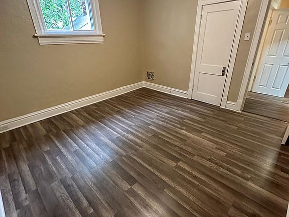 2nd image of 5854 Kennerly Ave #5854