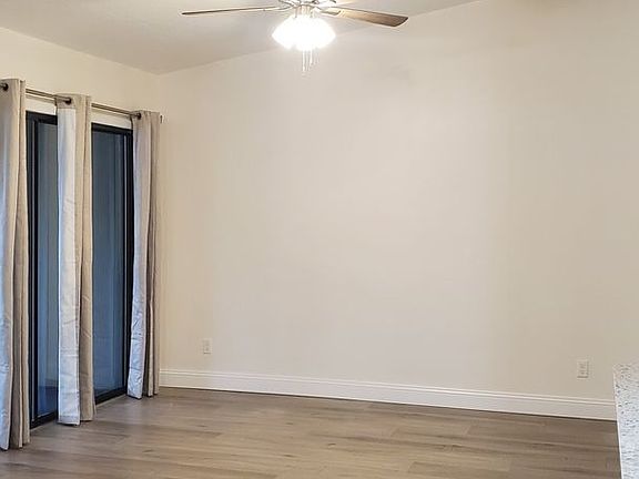 3rd image of 16 Santiago Ct