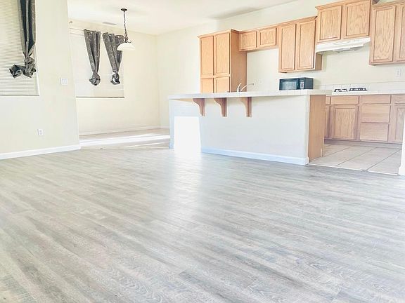 4th image of 5508 Hirsch Cir