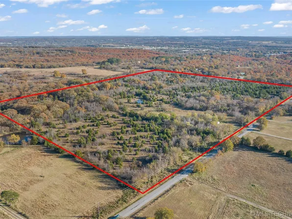 27790 Turkey Pen Hollow Rd, Henryetta, OK 74437