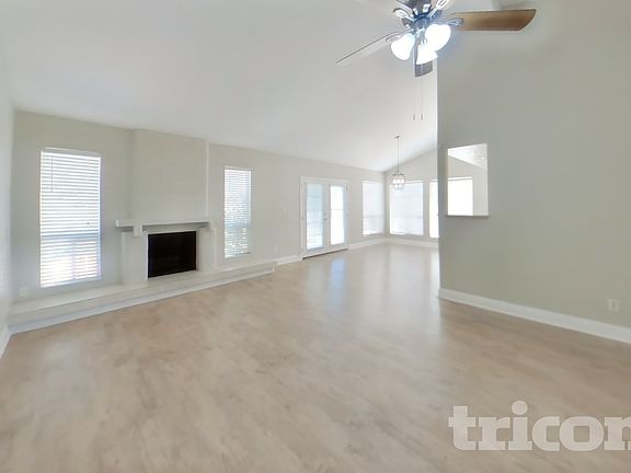 3rd image of 1500 N Markdale Unit 10