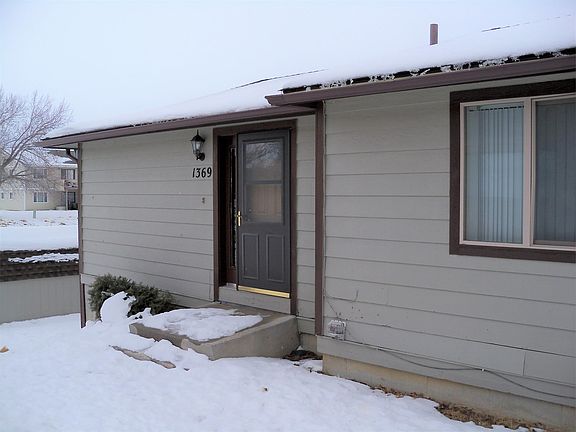 2nd image of 1369 Hardrock Ln