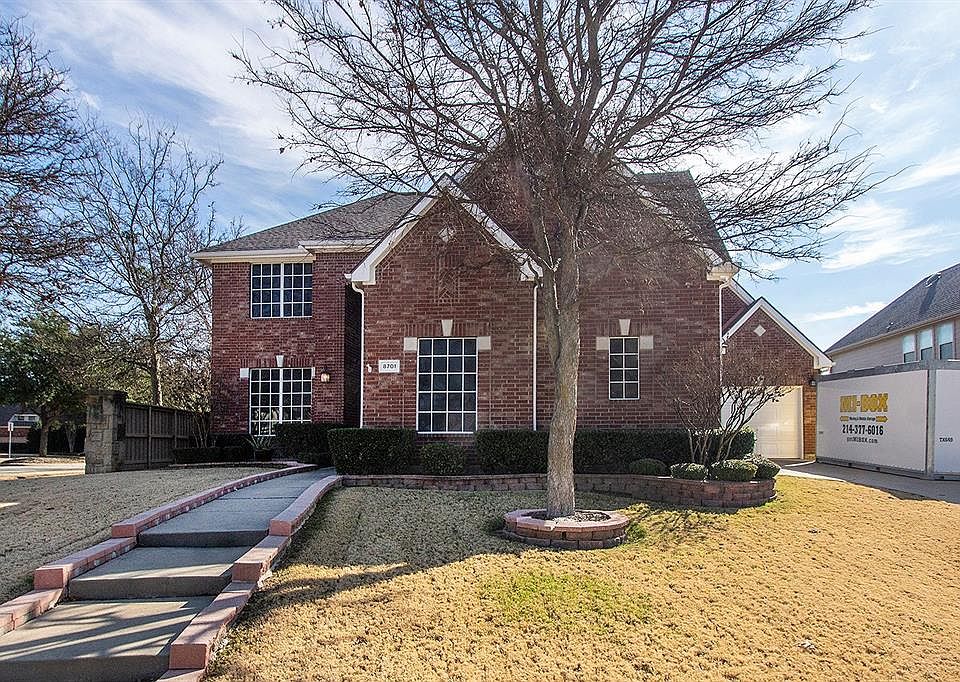 1st image of 8701 Red Oaks Dr