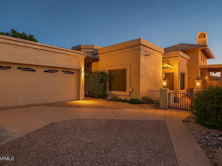 8100 E Camelback Rd #163 — Photo 2