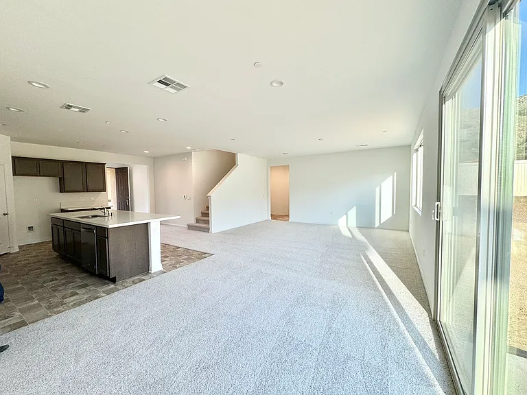 8477 Anthony St — Photo 4