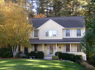 90 Lost Pond Ln, North Andover, MA 01845
