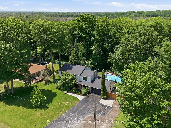 2nd image of 1353 Wallbridge Loyalist Rd