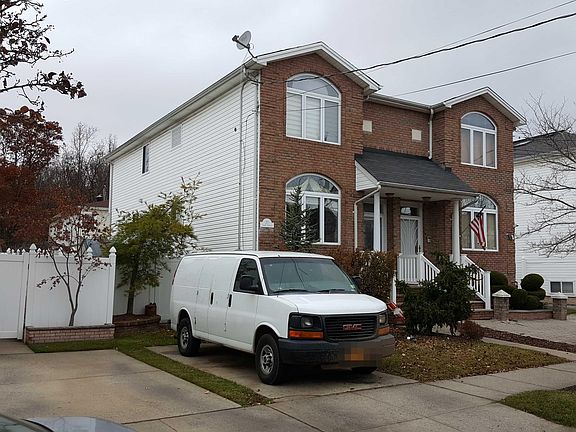 2nd image of 37 Jumel St