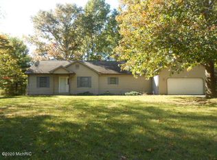 32964 Mackaprang St, Paw Paw, MI
