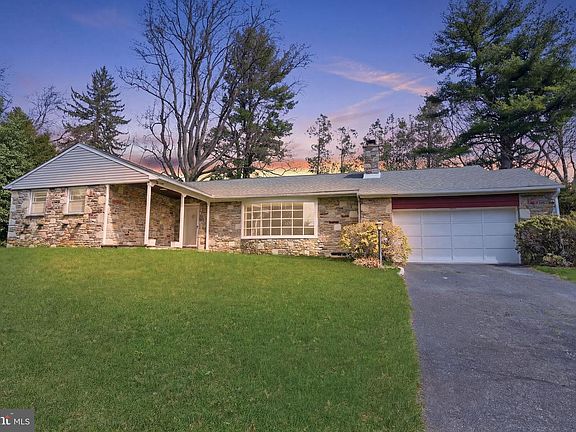 2nd image of 10 Home Rd