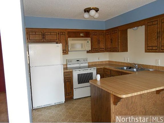 2nd image of 9891 7th St NE