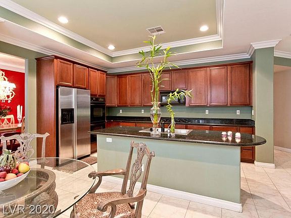 4th image of 9712 Royal Lamb Dr