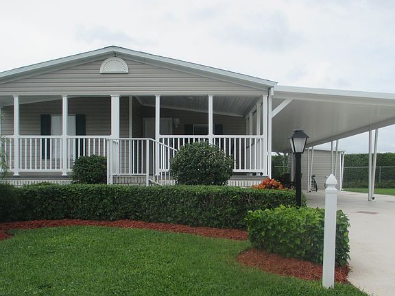 3rd image of 8863 Castle Dr