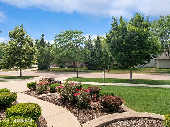 2nd image of 2657 Charter Oak Dr