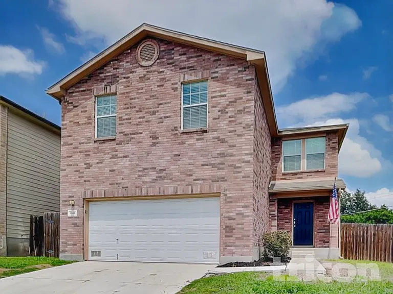 8203 Maple Meadow Dr — Photo 2