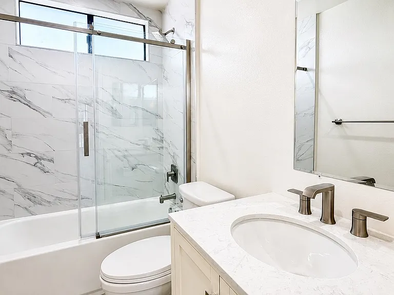 4727 Kester Ave #206 — Photo 9