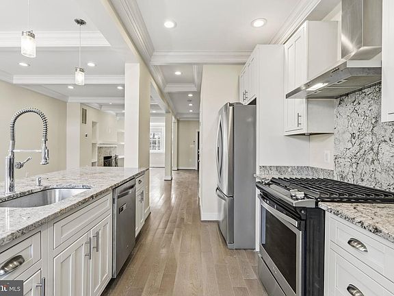 4th image of 1373 Rittenhouse St NW