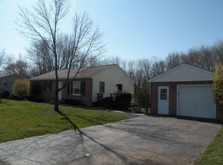 301 Grant Ave, Leesport, PA