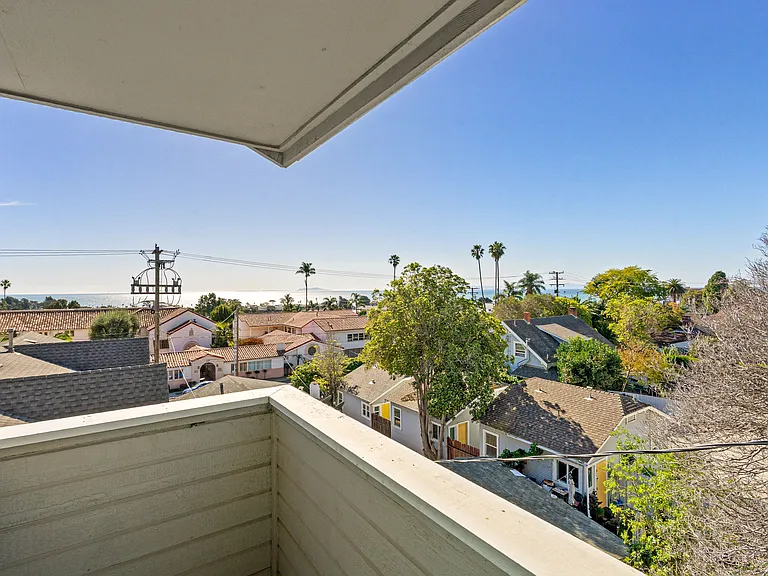 Summer House Apartments — Photo 33
