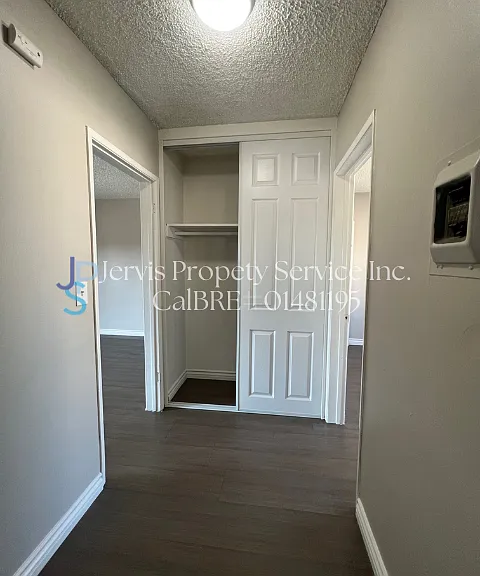 4550-4600 Santa Ana — Photo 9