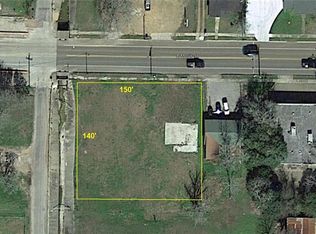 204 E Morris St, Yoakum, TX 77995