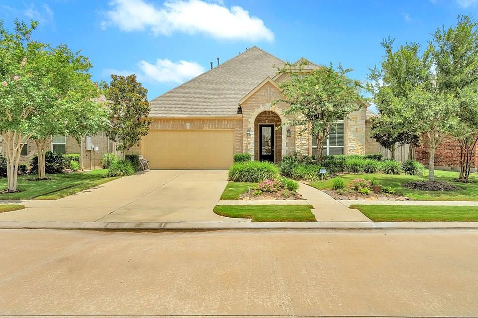 1st image of 2107 Cobblerstone Ct
